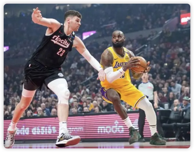 詹姆斯40+8里夫斯32分 东契奇缺阵湖人胜开拓者 